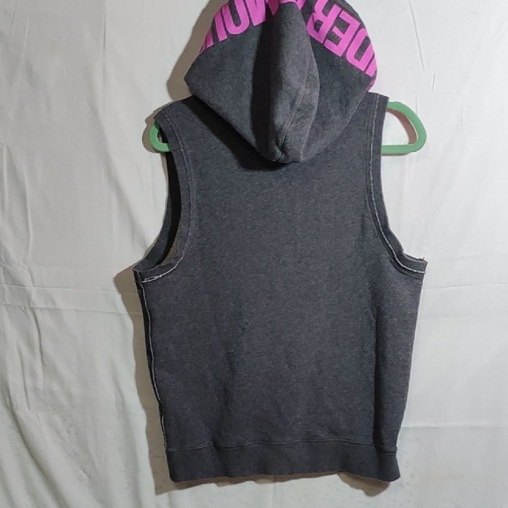 Under Armor Atheletic Gray Sleeveless‎ Hoodie with Pink Logo And Lettering (28I)